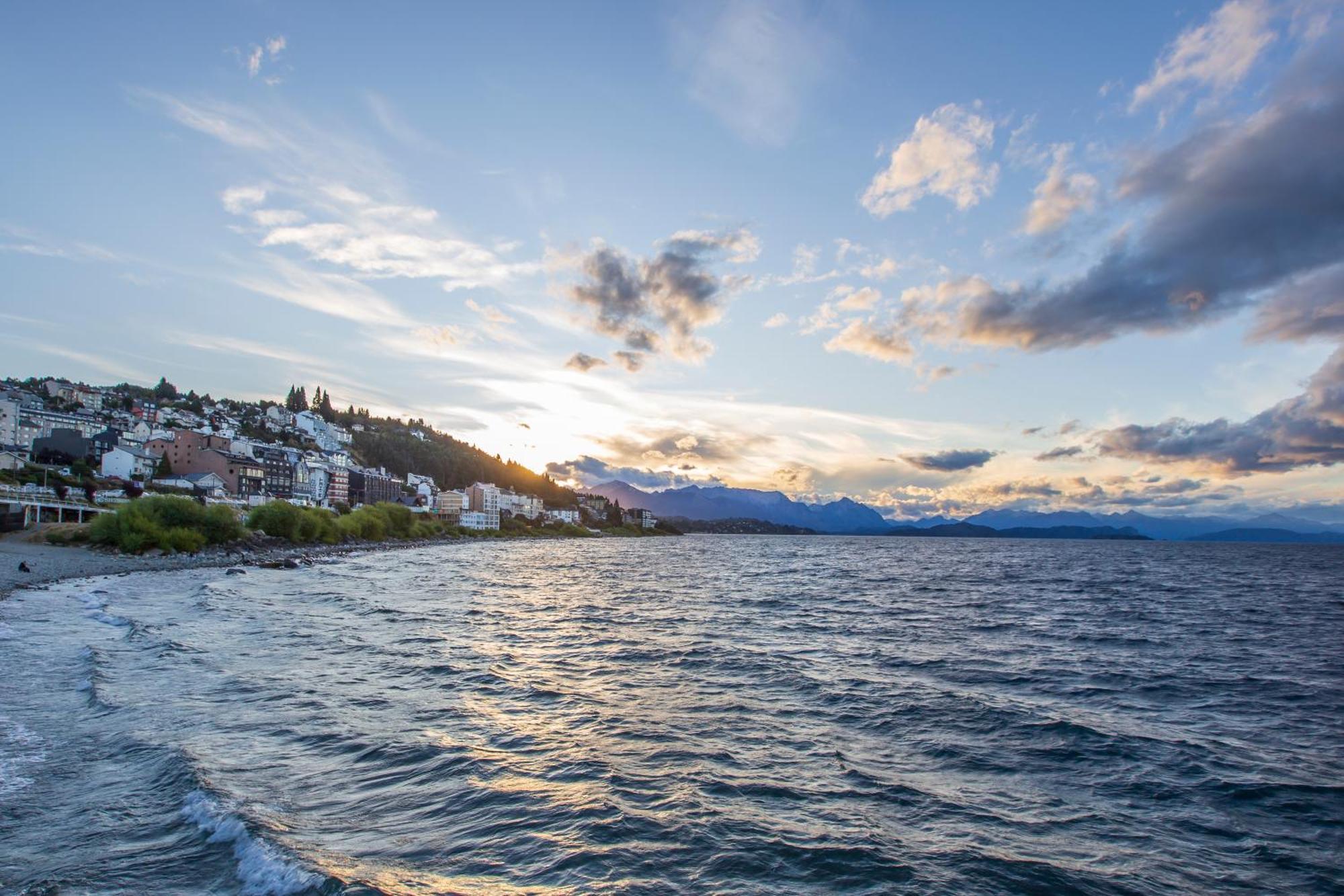 Socialtel Bariloche - Formerly Selina Bariloche Eksteriør bilde
